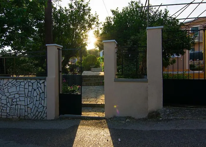 Casa rural Kroussos *